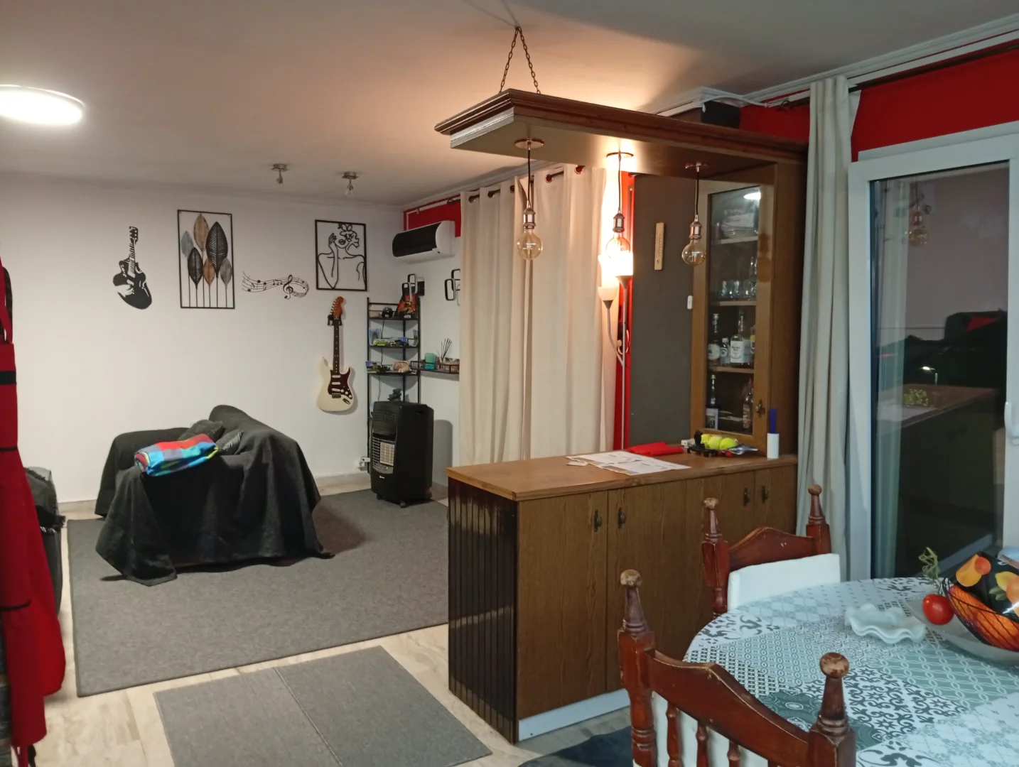Room photo 2